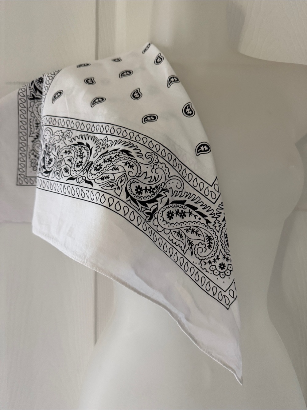 VTG White & Black Paisley Printed Bandana | 100% Cotton | Made in Pakistan Y2K